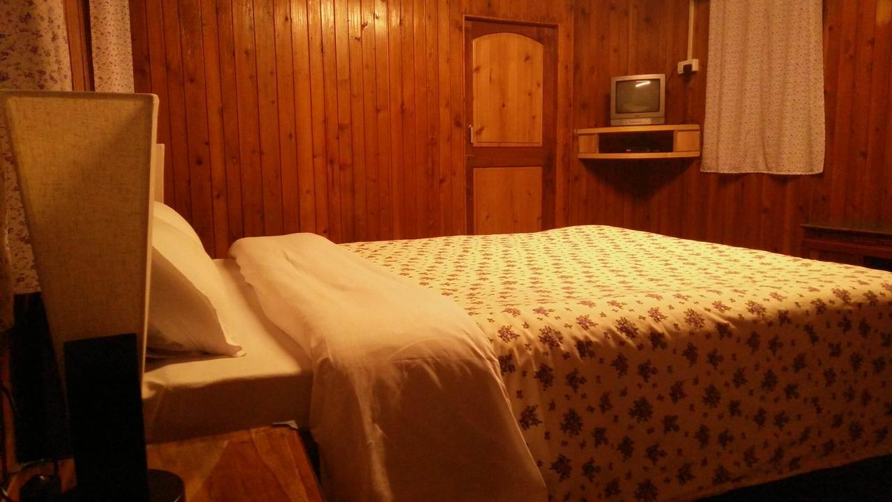 Neora Valley Retreat Hotel Rishop Bagian luar foto