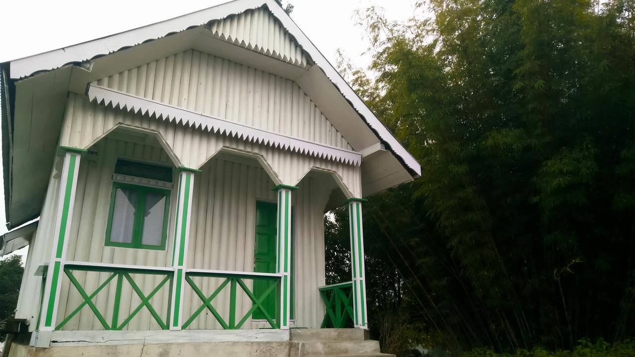 Neora Valley Retreat Hotel Rishop Bagian luar foto